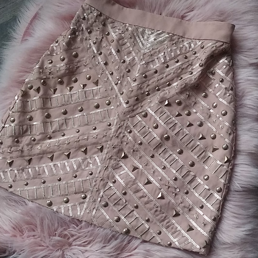 Bebe skirt